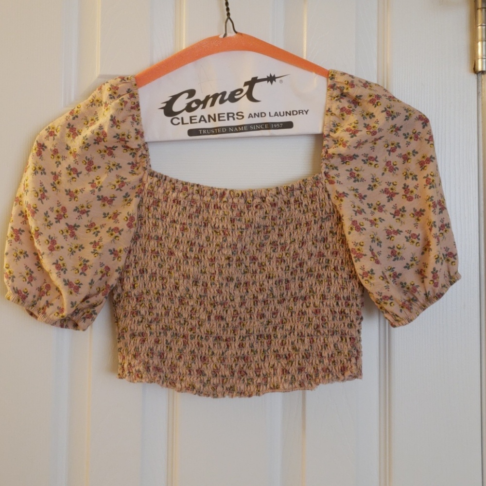 Xhilaration crop top